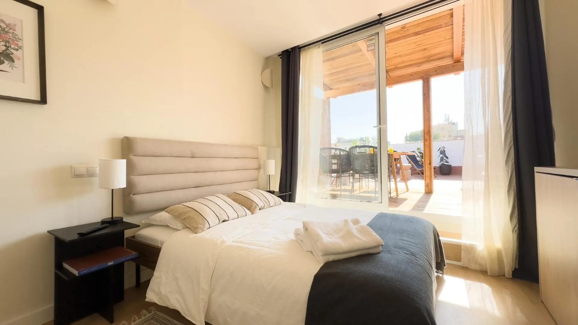Unique Living Born Apartments & Studios Barcelona