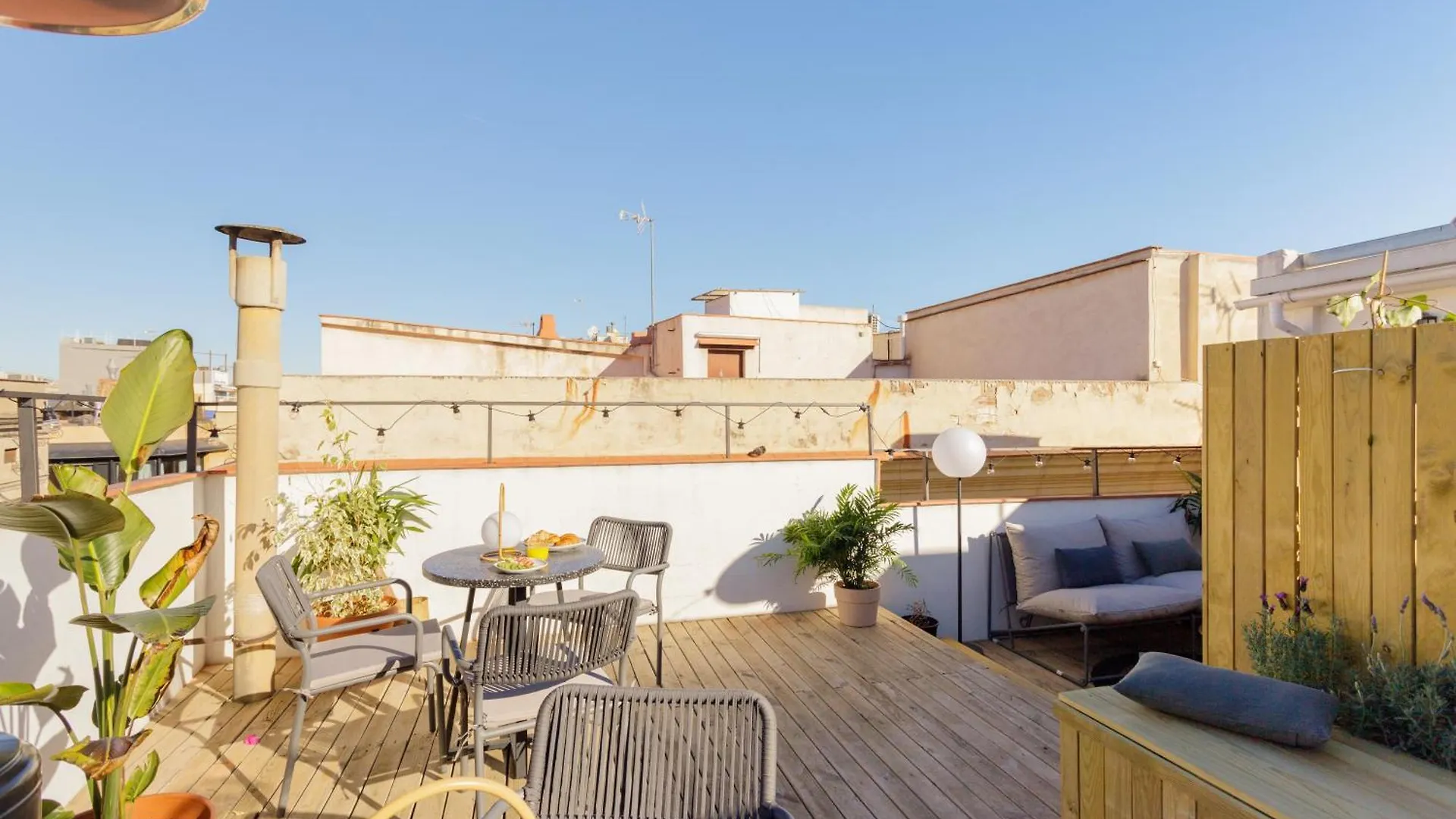 Unique Living Born Apartments & Studios Barcelona