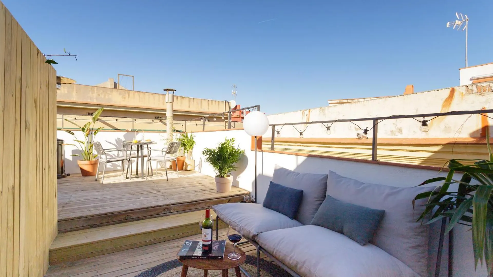 Unique Living Born Apartments & Studios Barcelona