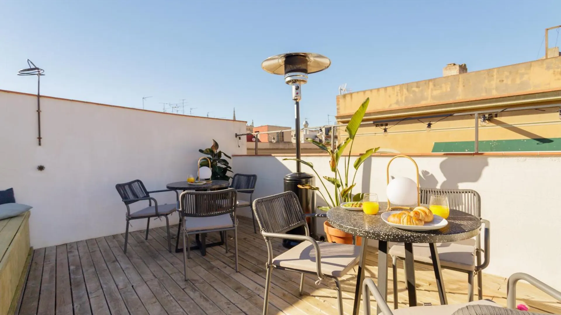 Unique Living Born Apartments & Studios Barcelona Spain