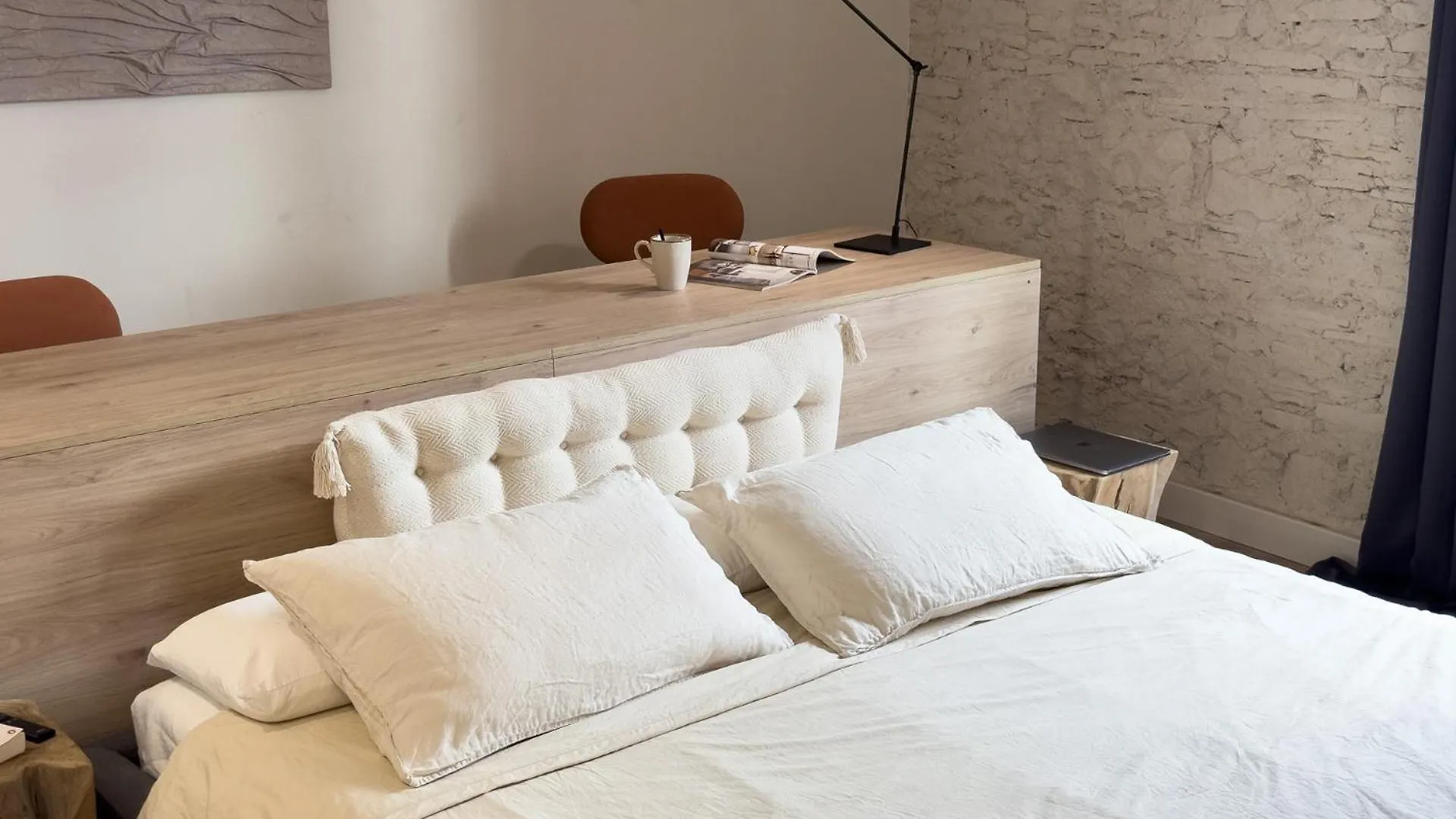 Unique Living Born Apartments & Studios Barcelona