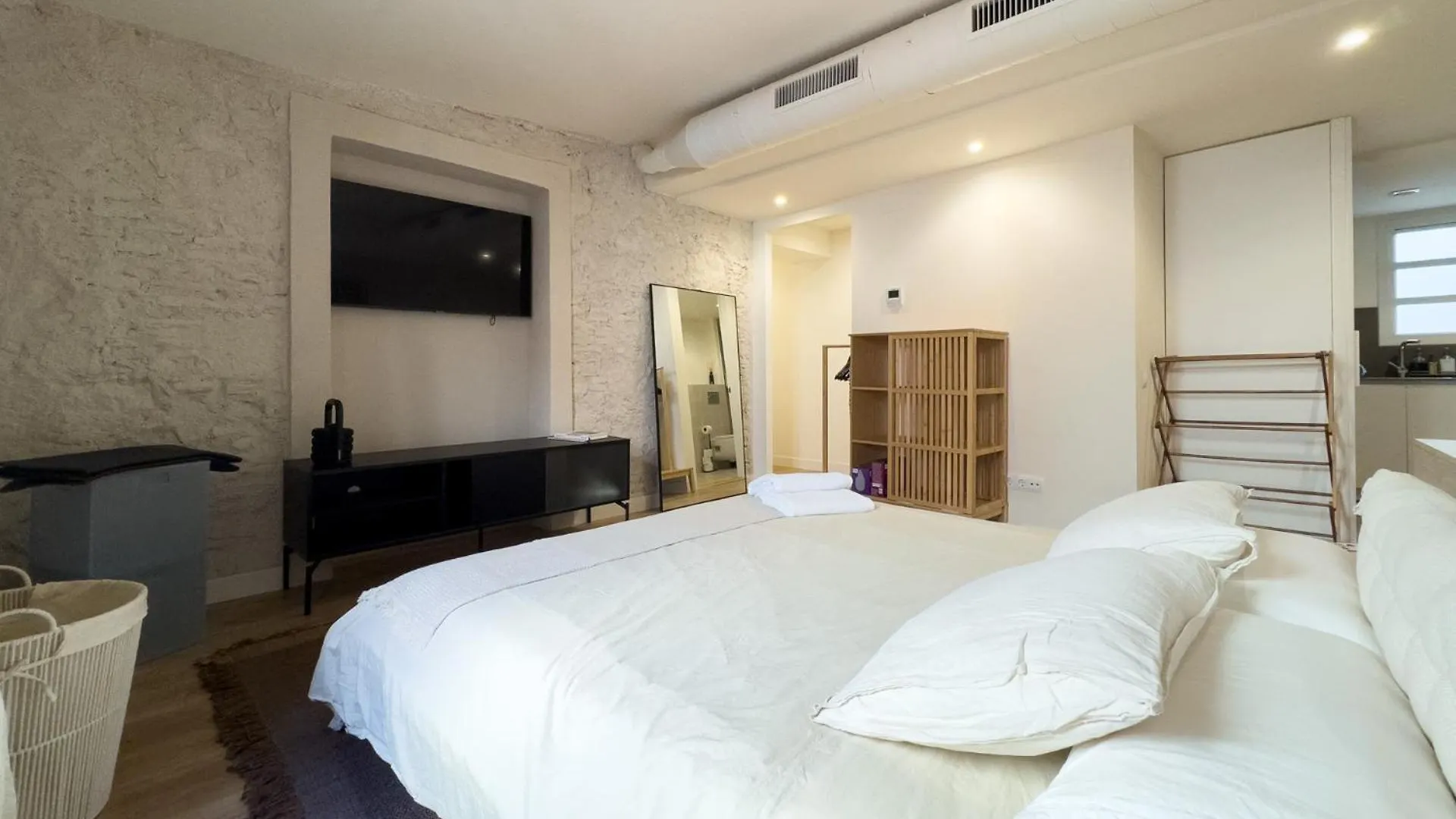 Unique Living Born Apartments & Studios Barcelona