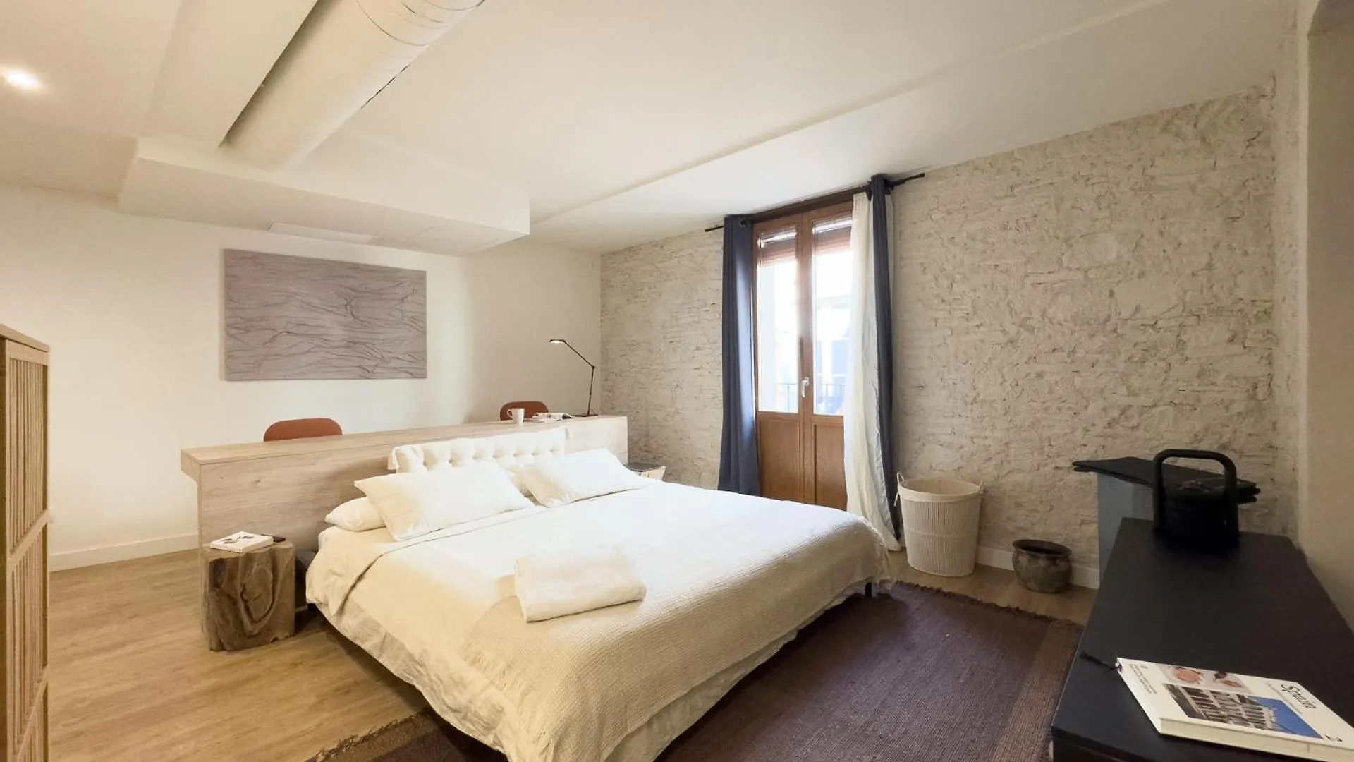 Unique Living Born Apartments & Studios Barcelona