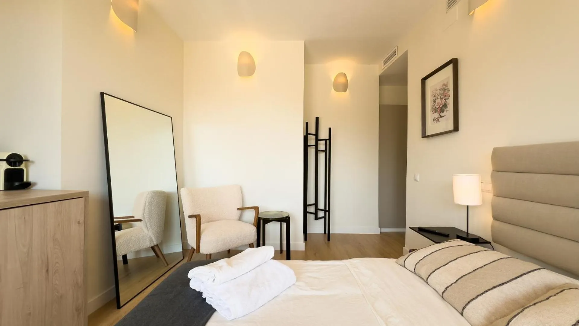 Unique Living Born Apartments & Studios Barcelona