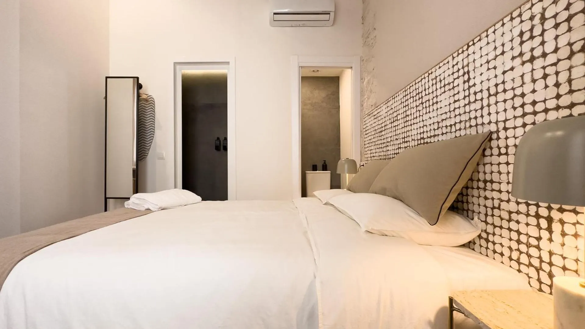 Unique Living Born Apartments & Studios Barcelona