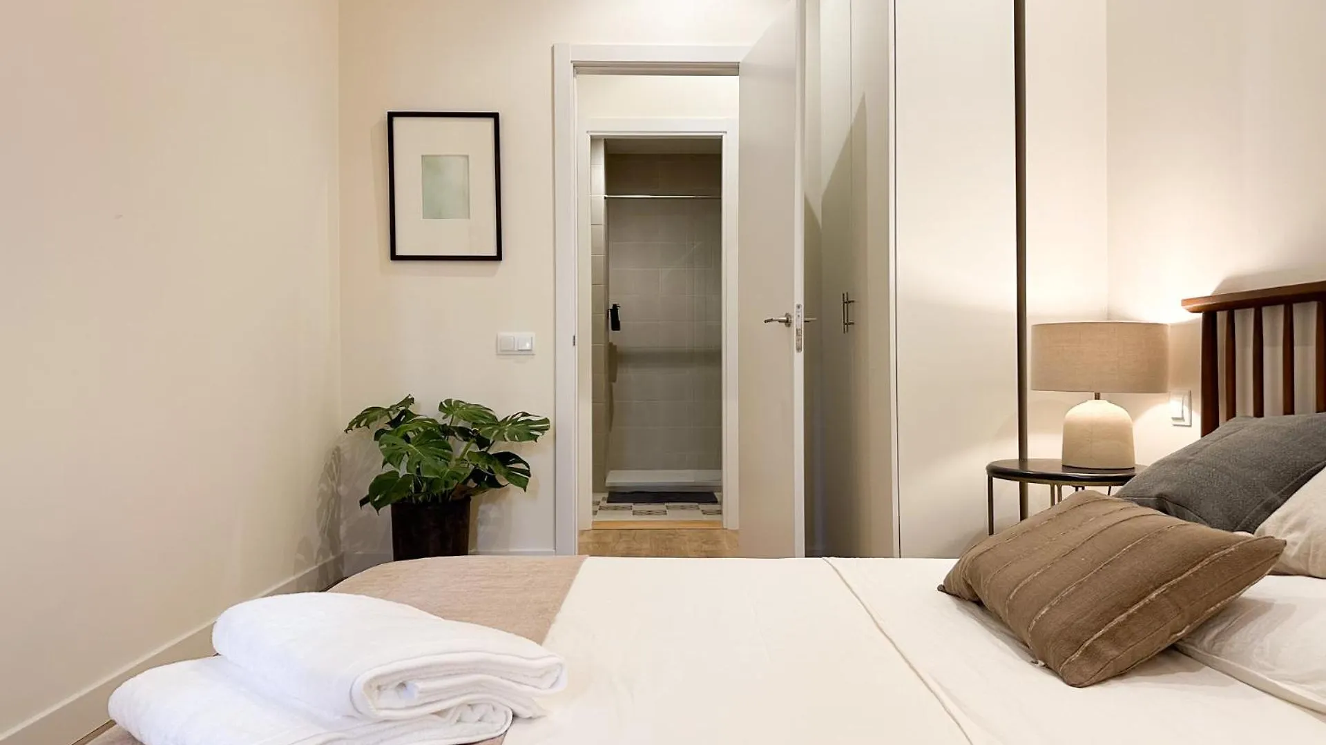 Unique Living Born Apartments & Studios Barcelona Spain