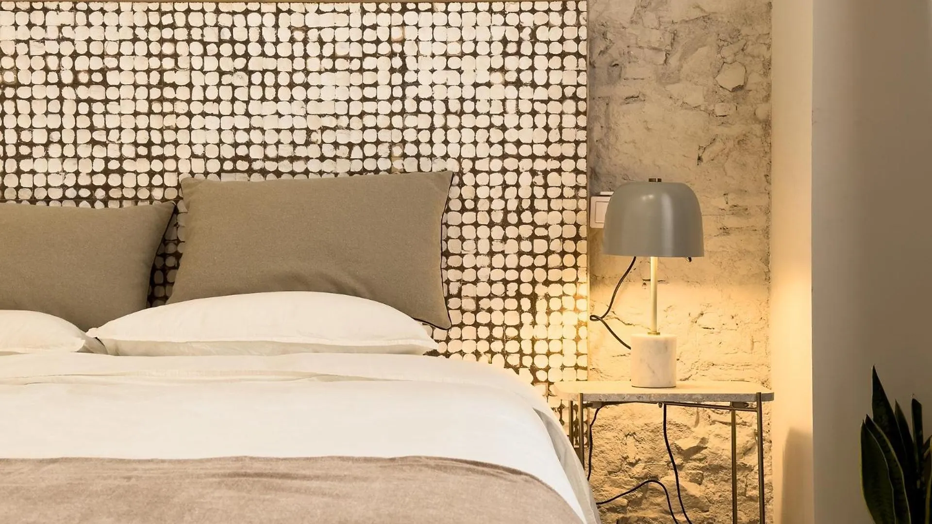 Unique Living Born Apartments & Studios Barcelona Spain