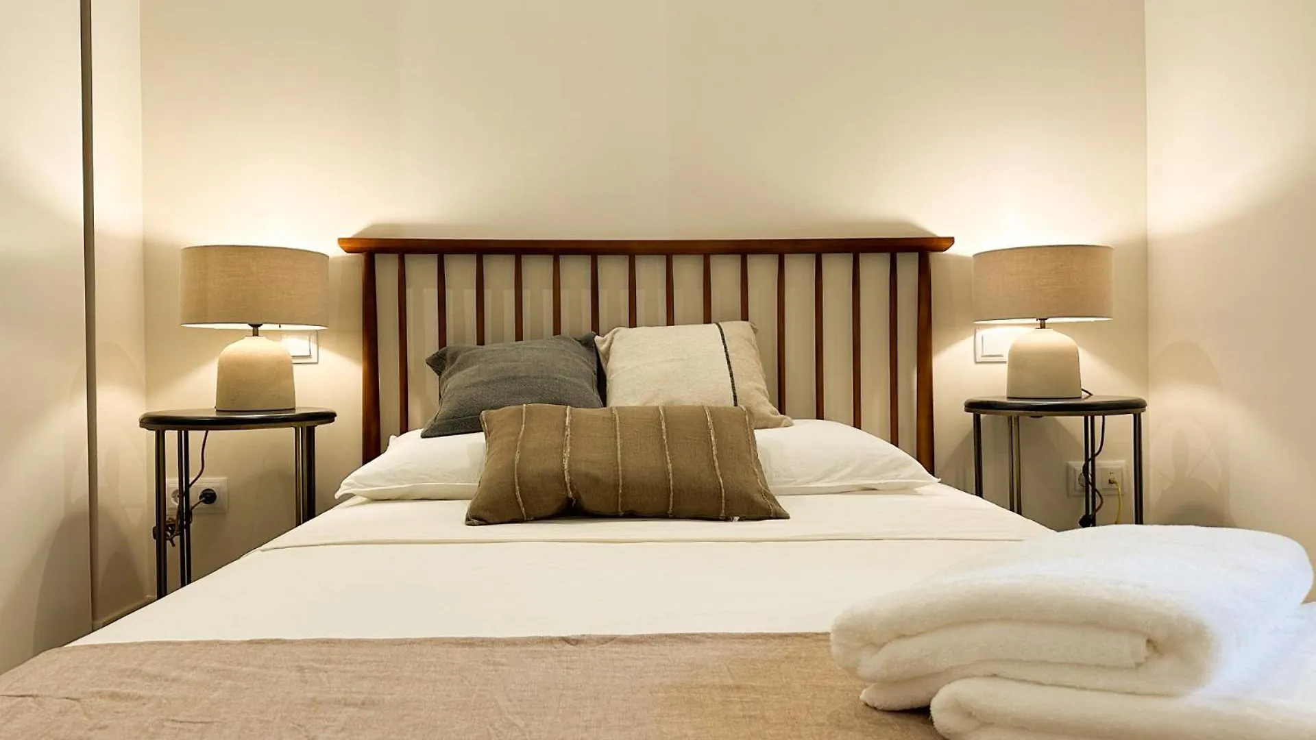 Unique Living Born Apartments & Studios Barcelona Spain