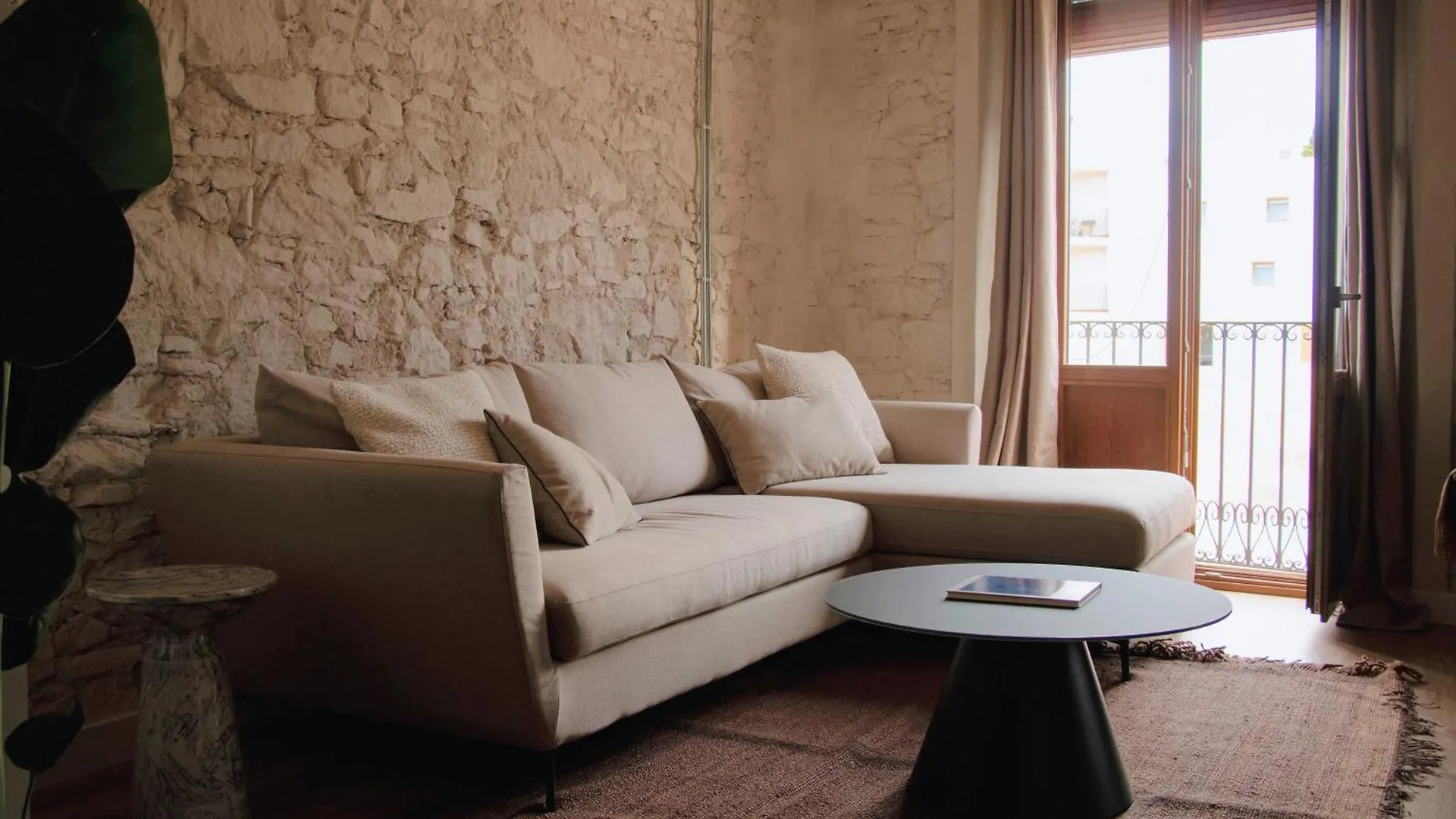 Unique Living Born Apartments & Studios Barcelona