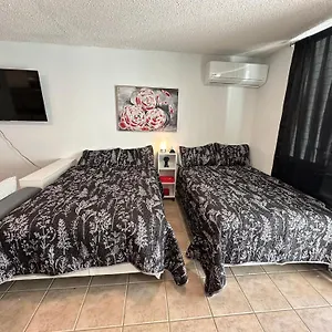 beachfront-studio-apt-w-full-kitchen-pool.top-hotels-puertorico.com/